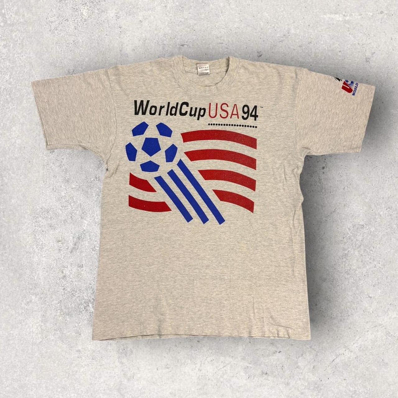 Vintage 90s USA World Cup 94 football tournament graphic t-shirt