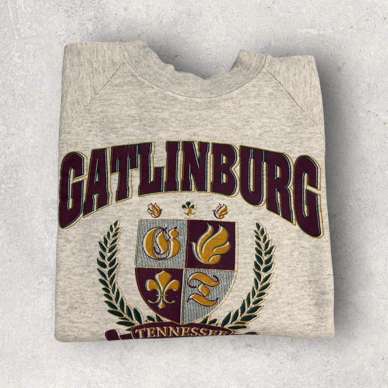 Vintage 90s USA Gatlinburg Tennessee tourist souvenir graphic sweatshirt