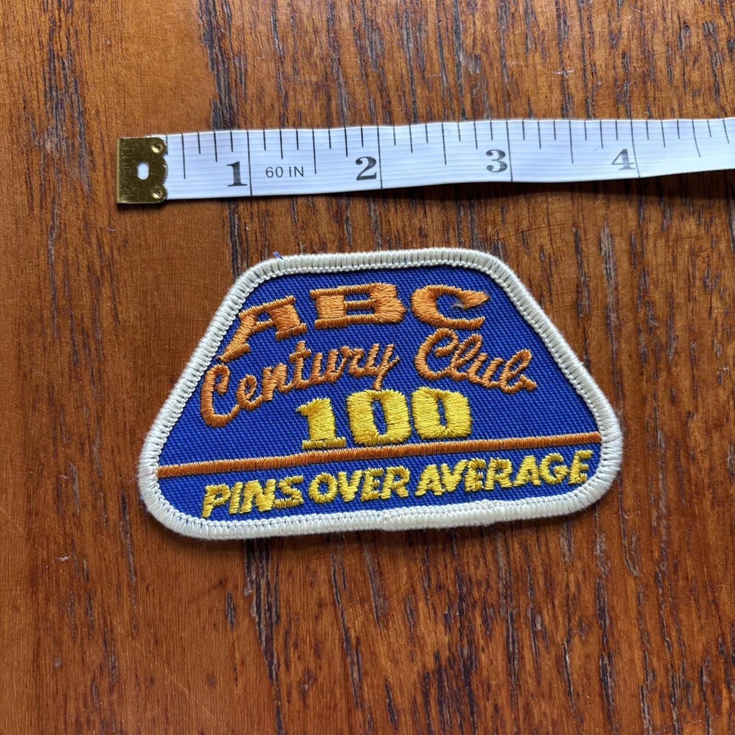 Vintage 80s USA tenpin bowling century club 100 pin average embroidered patch