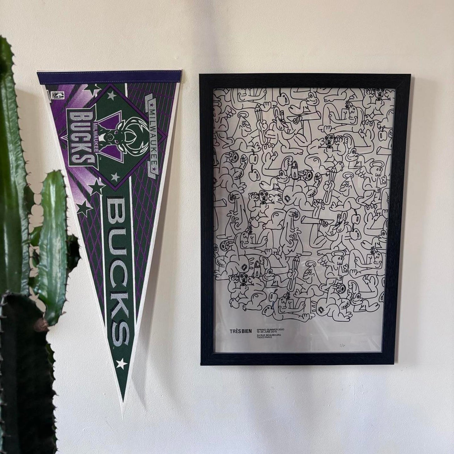 Vintage 90s USA Milwaukee Bucks basketball NBA pennant