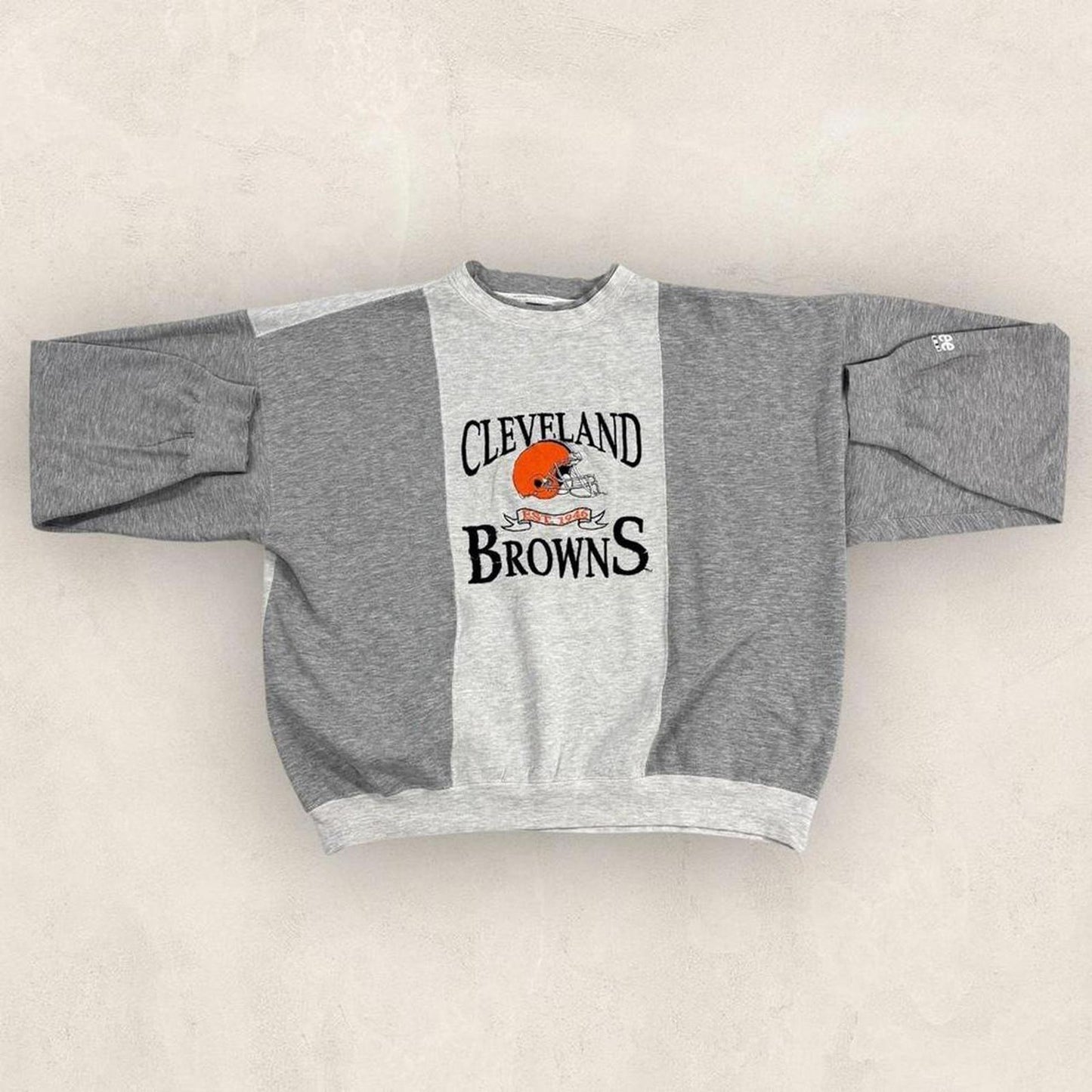 Vintage 90s USA Cleveland Browns NFL American Football embroidered sweatshirt