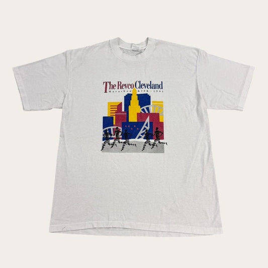 Vintage 90s USA Cleveland marathon Ohio race running graphic t-shirt
