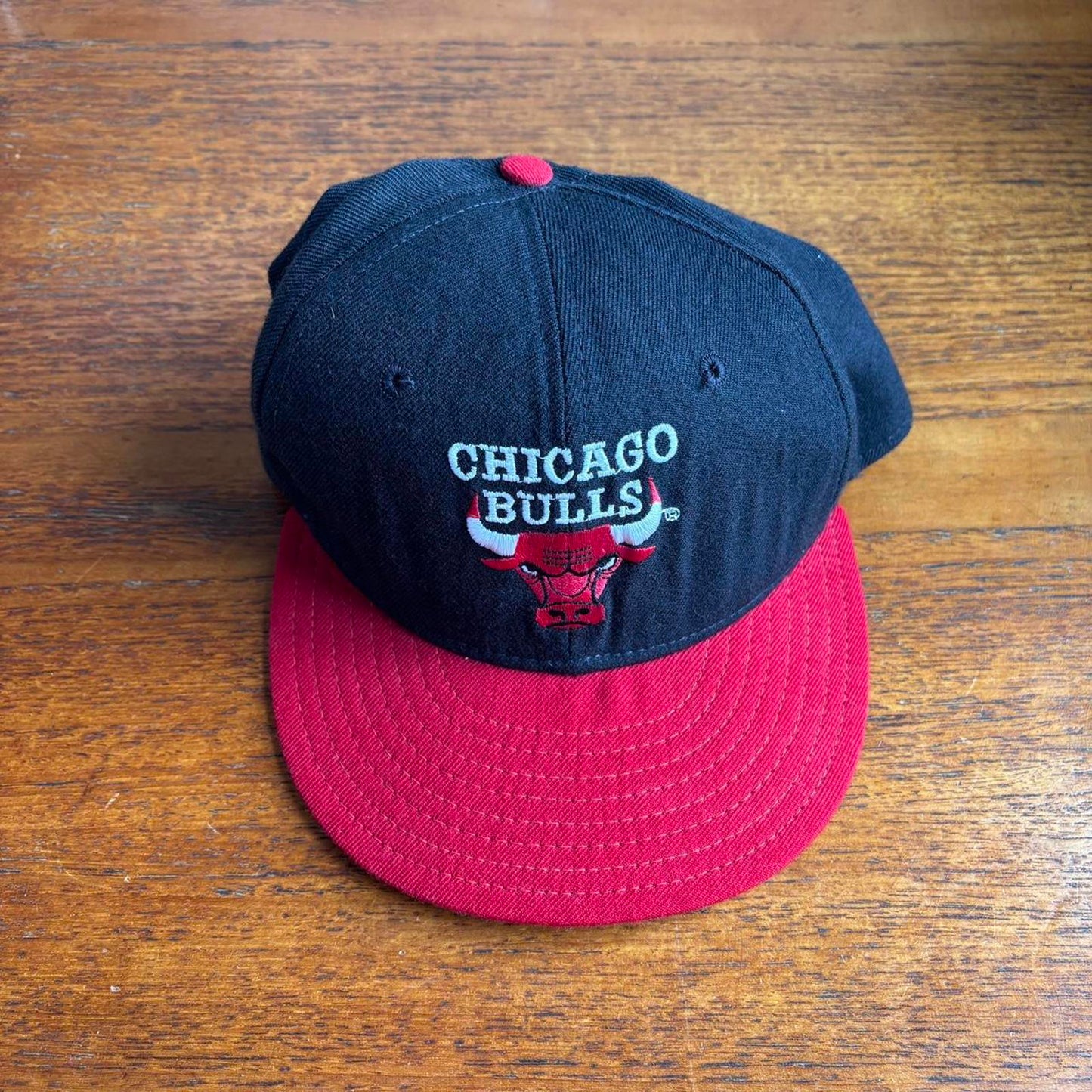 Vintage 90s USA Chicago Bulls NBA basketball graphic cap