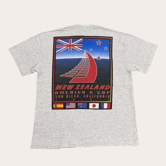 Vintage 90s USA Americas Cup Team New Zealand sailing San Diego t-shirt