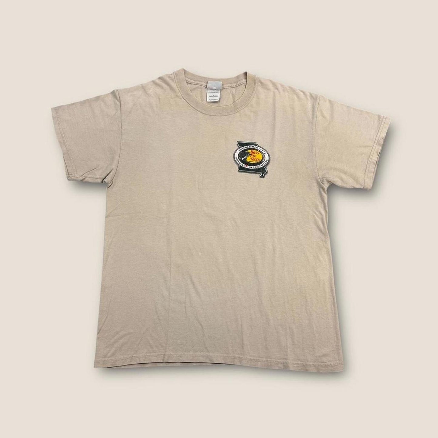 Vintage Y2K Bass Pro Shops deer hunting fishing Springfield Missouri t-shirt