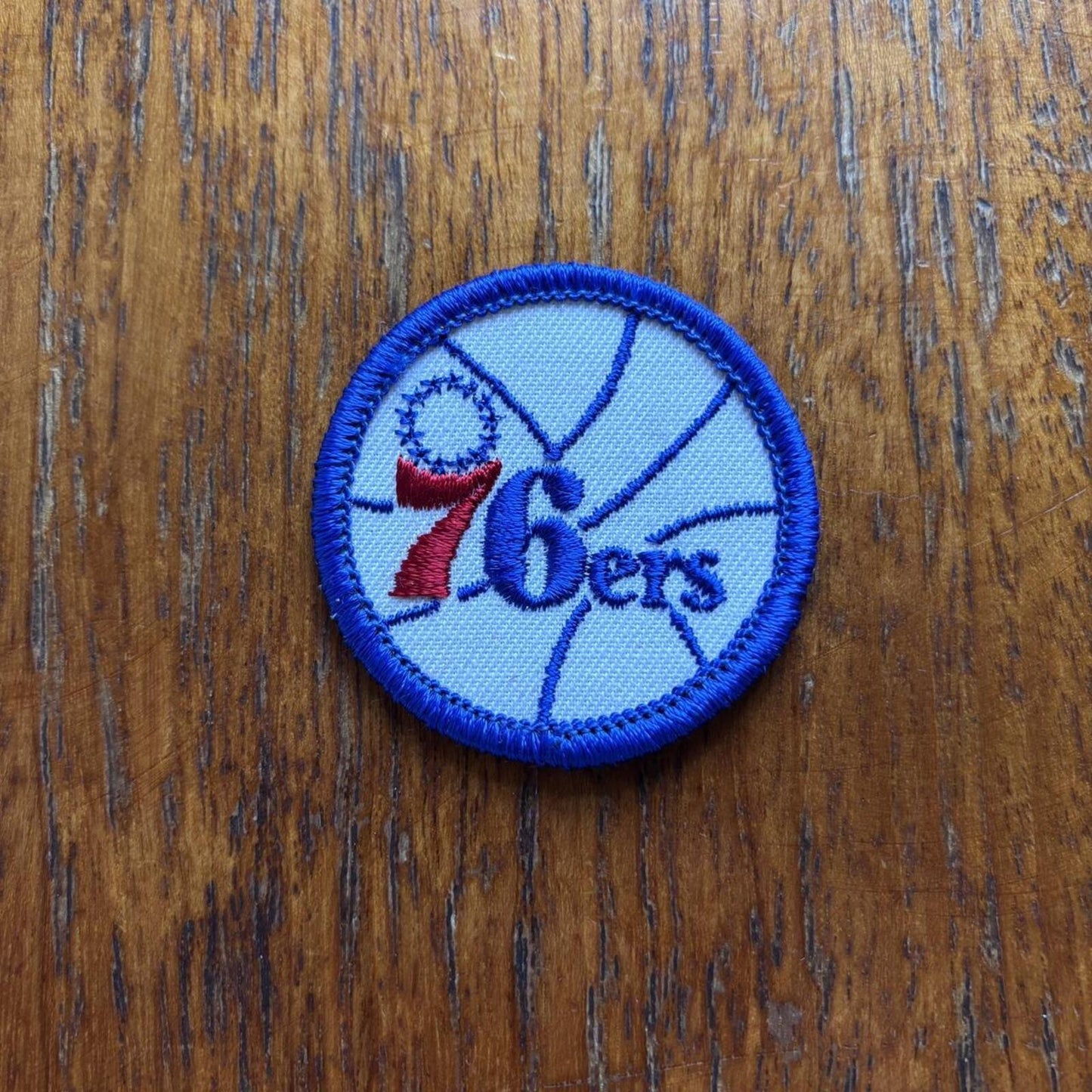 Vintage 80s USA Philadelphia 76ers NBA basketball embroidered patch