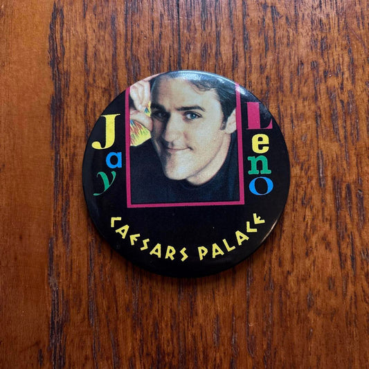 Vintage 90s USA Jay Leno at Caesars Palace casino hotel Las Vegas pin badge