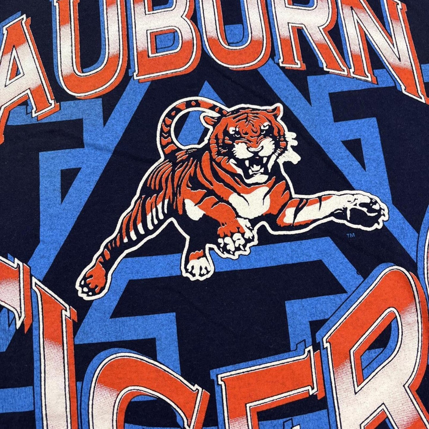 Vintage 90s Auburn Tigers Alabama university varsity American Football t-shirt