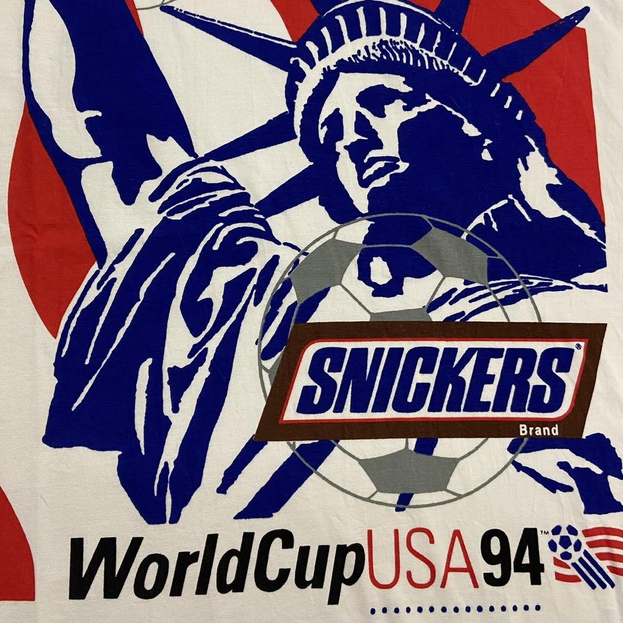 Vintage 90s USA World Cup 94 football tournament Snickers Statue of Liberty graphic t-shirt