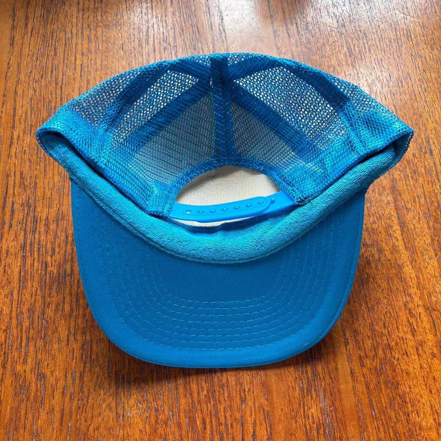 Retro style Vans US Open Surfing Huntingdon beach California graphic trucker cap