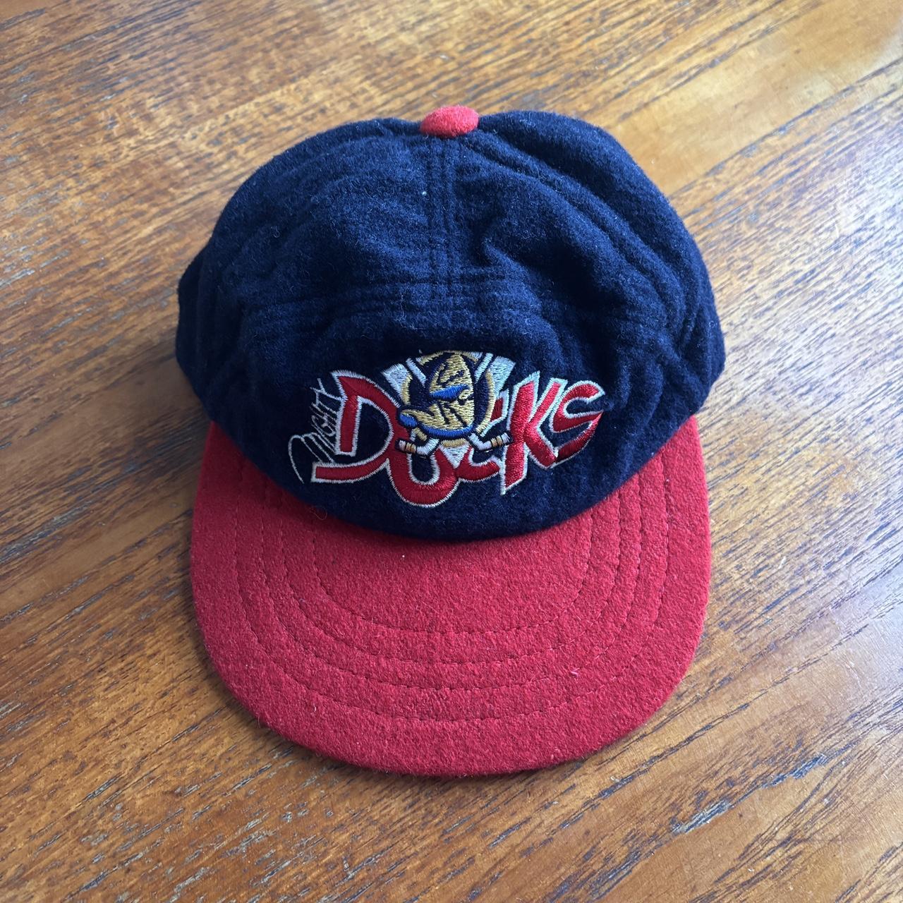 Vintage 90s USA Anaheim Mighty Ducks NHL ice hockey graphic cap