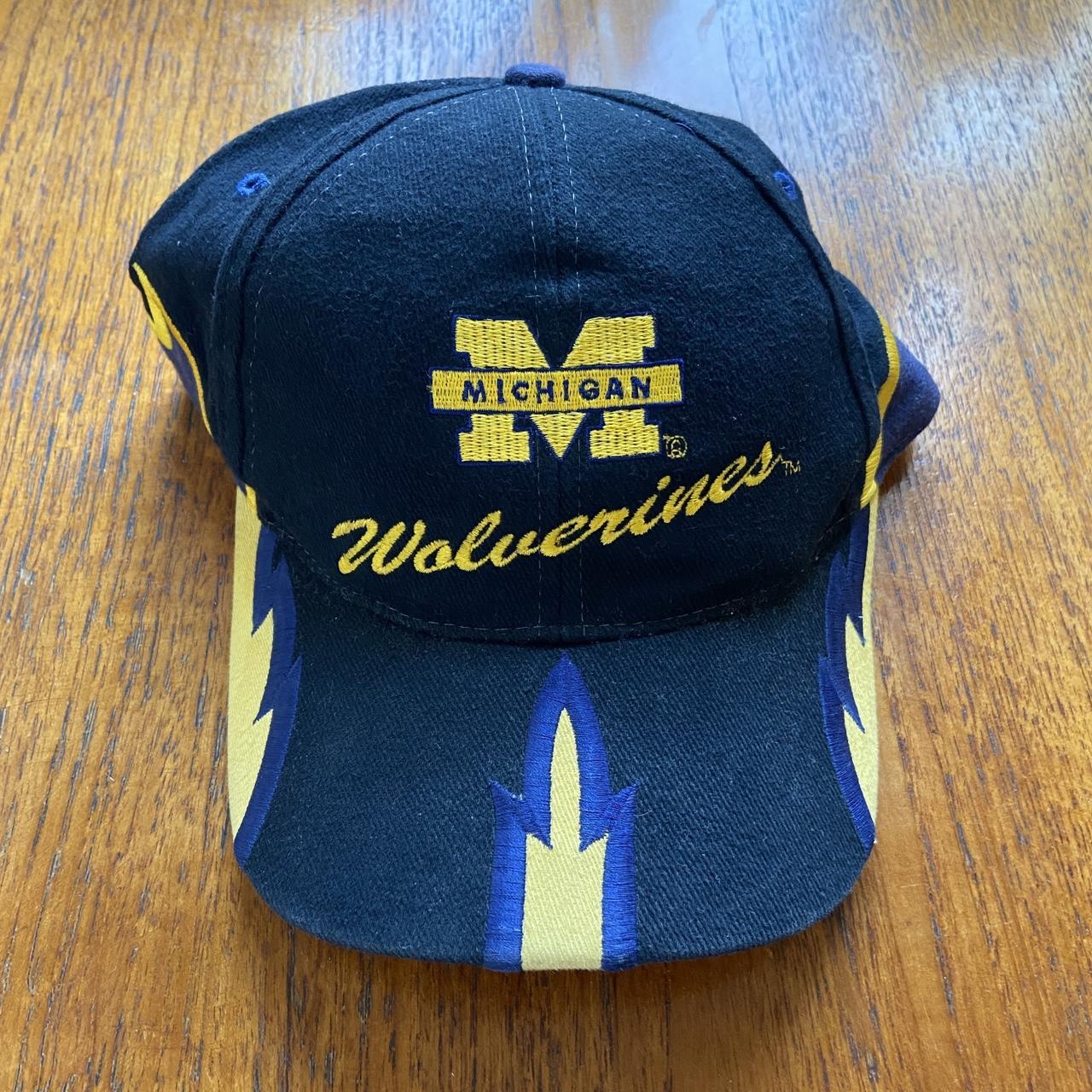 Vintage 90s USA Michigan Wolverines college varsity promotional graphic cap