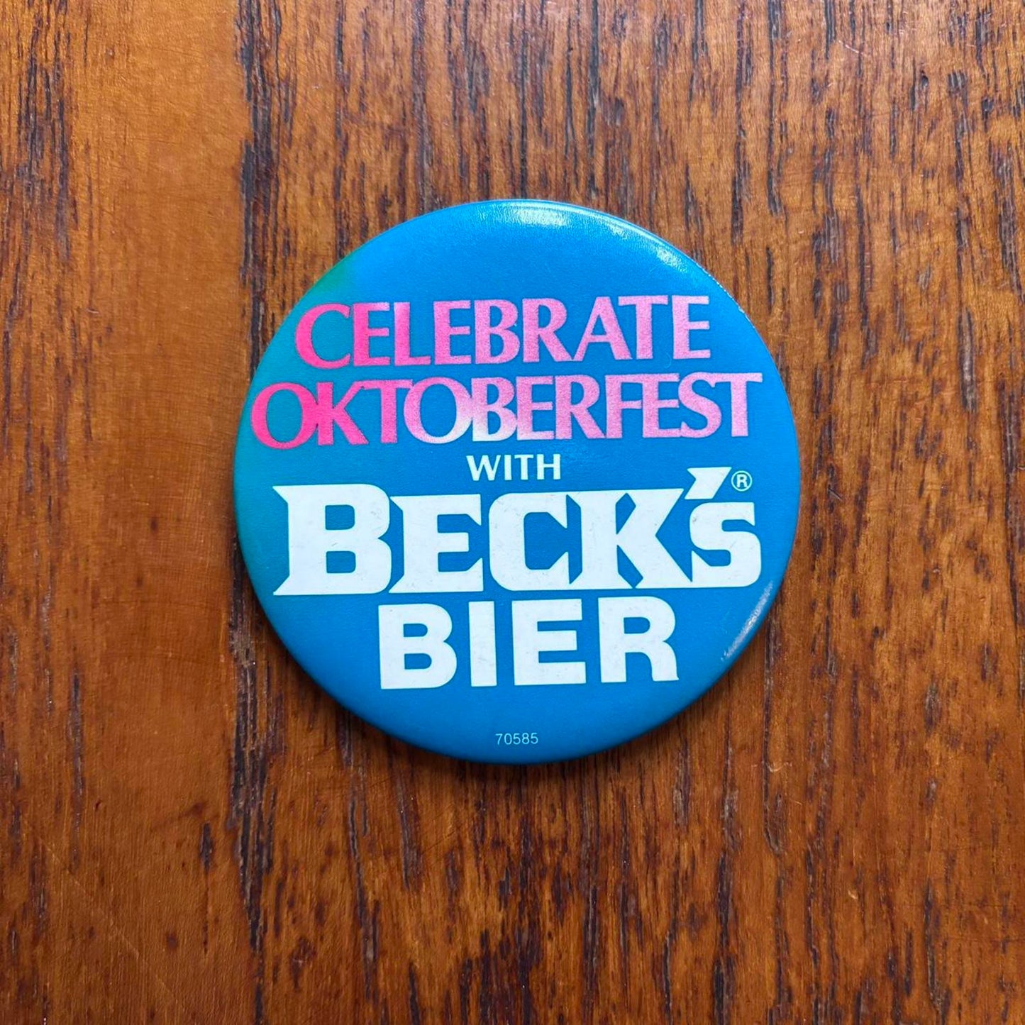 Vintage 80s USA Oktoberfest with Beck’s beer promotional pin badge