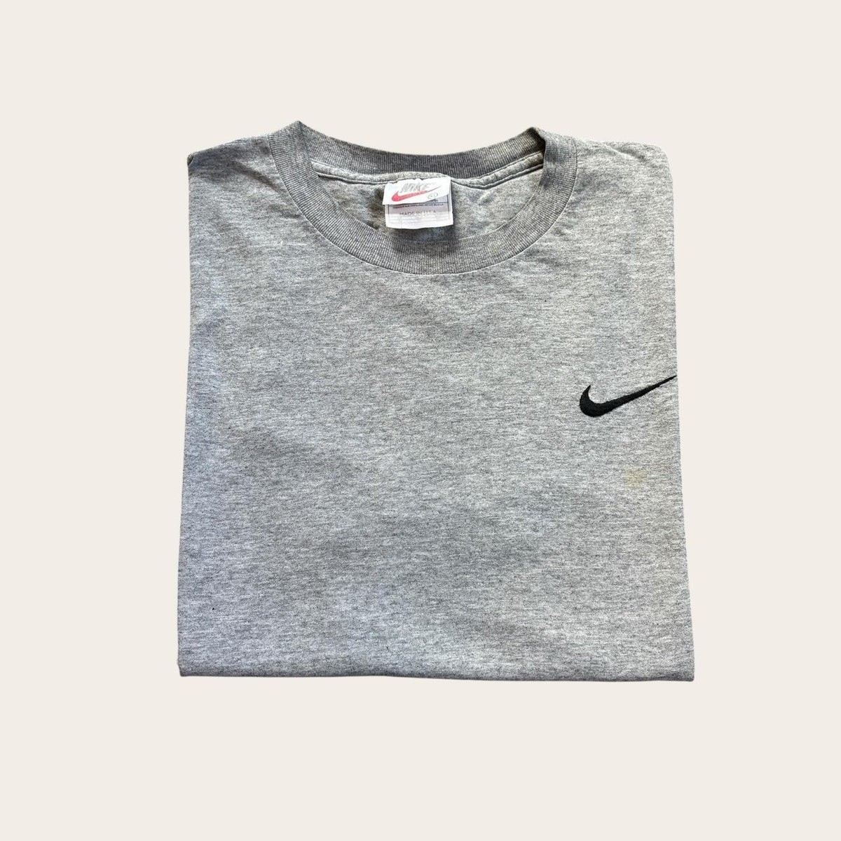 Vintage 90s USA Nike classic logo embroidered swoosh t-shirt