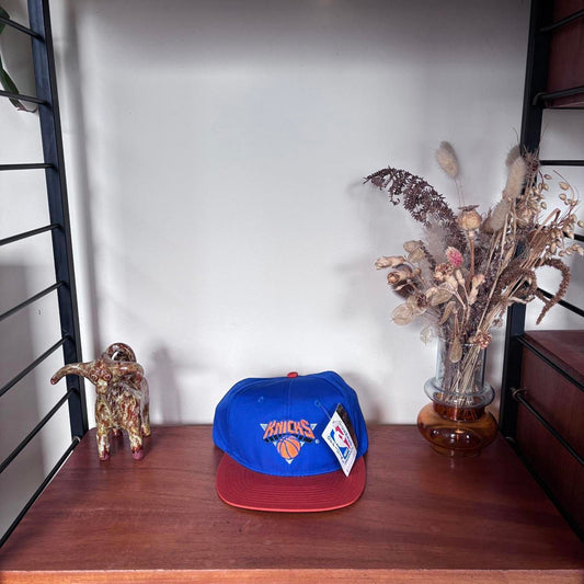 Vintage 90s USA New York Knicks NBA basketball dead stock baseball cap