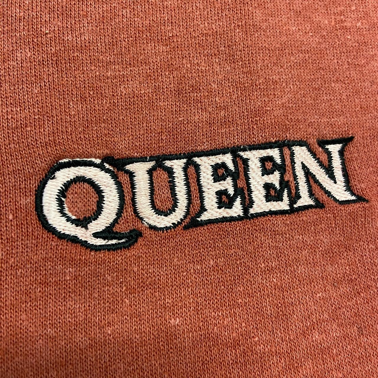 Vintage 80s Queen Freddie Mercury music tour graphic band sweatshirt