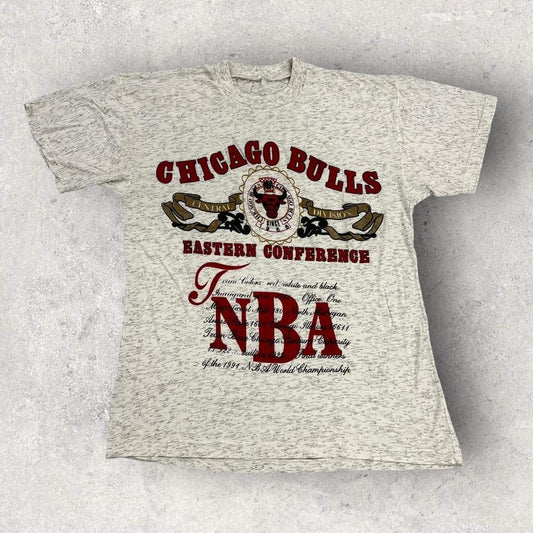 Vintage 90s USA Chicago Bulls NBA basketball bootleg graphic t-shirt