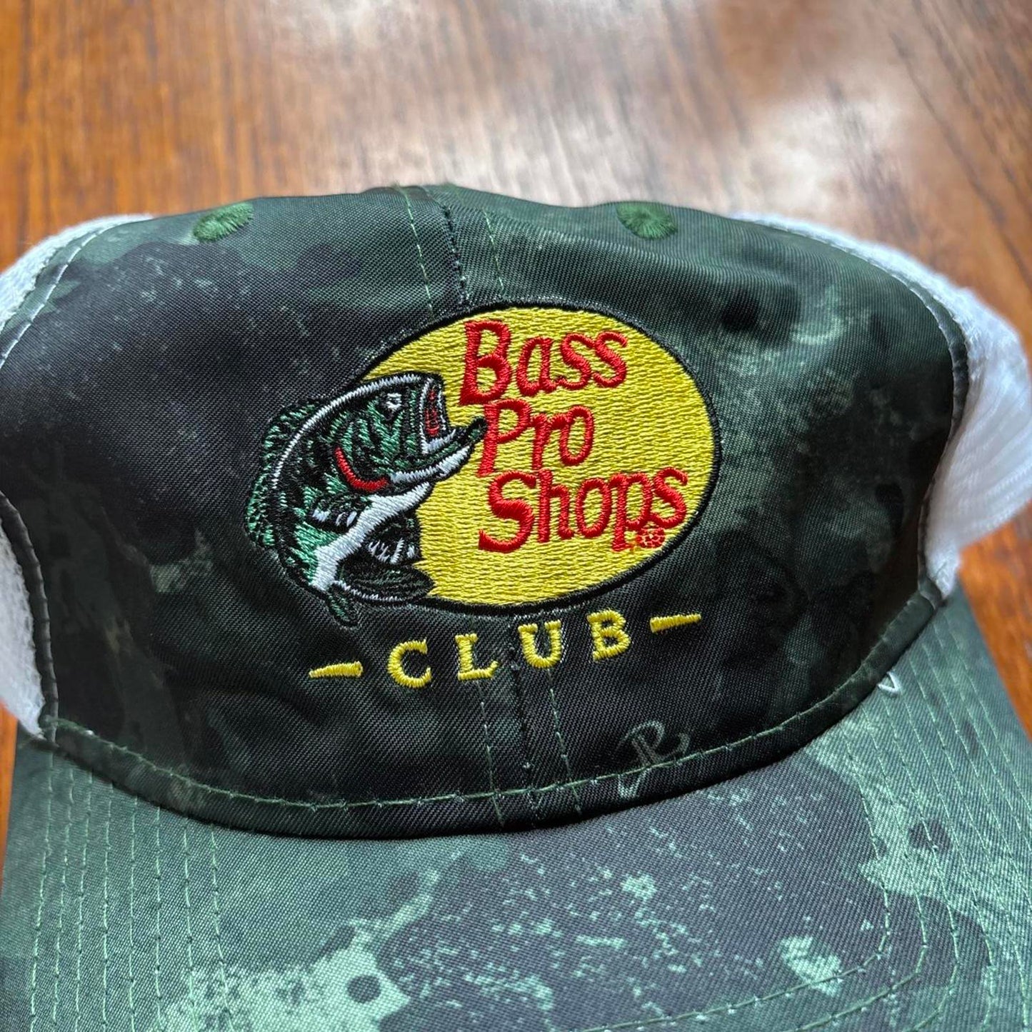 Vintage Y2K Bass Pro Shops club fishing hunting camping camo trucker cap