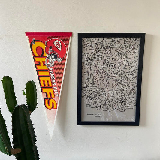 Vintage 90s USA Kansas City Chiefs NFL American Football felt pennant