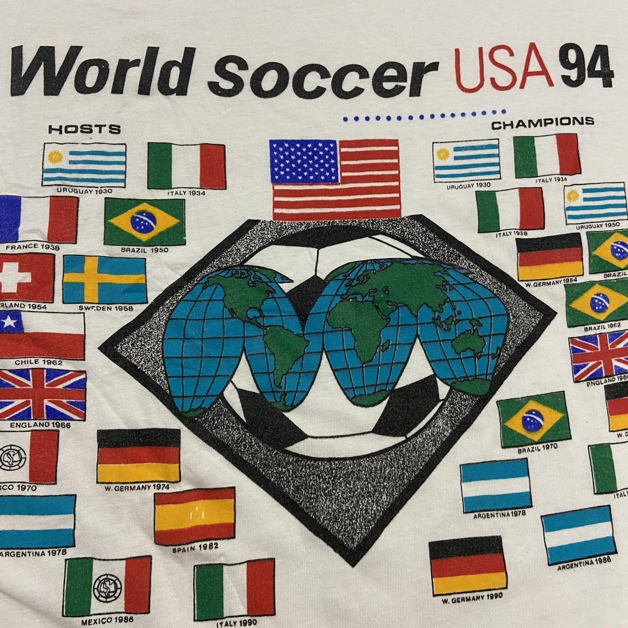 Vintage 90s USA World Cup 94 football tournament flags graphic t-shirt