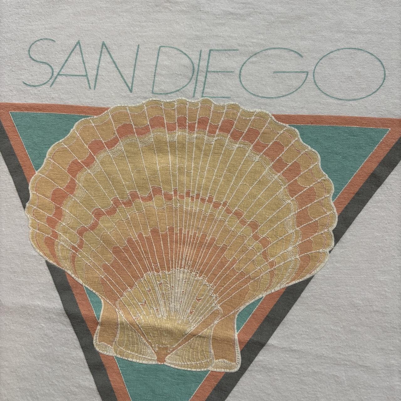 Vintage 90s USA San Diego California sea shell souvenir t-shirt
