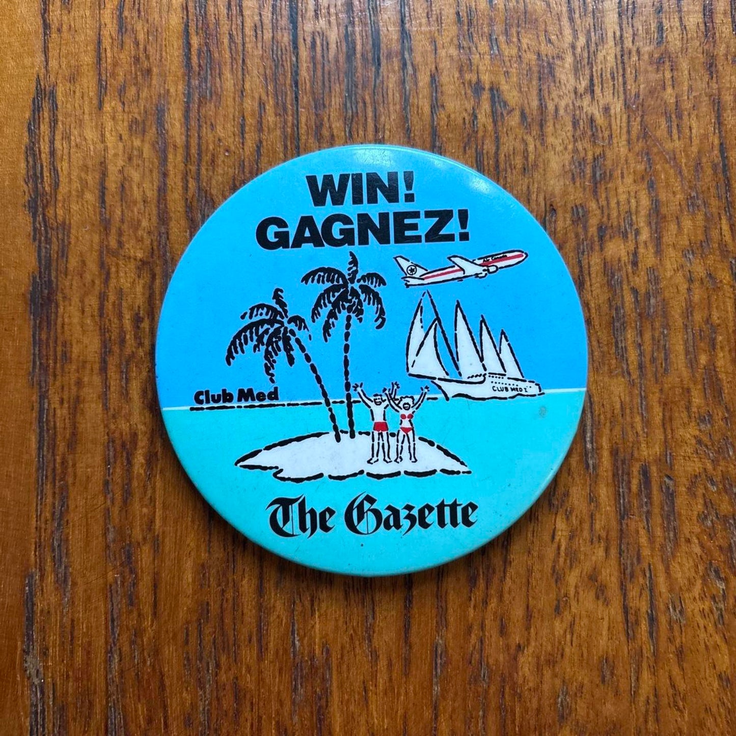 Vintage 90s USA The Gazette newspaper Club Mediterranean pin badge