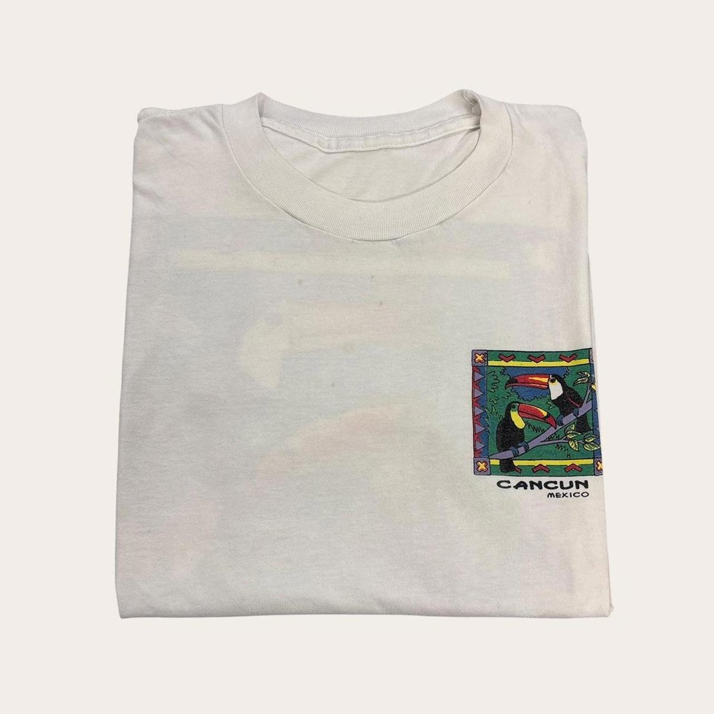 Vintage 90s Cancun Mexico tropical wildlife nature toucans souvenir t-shirt