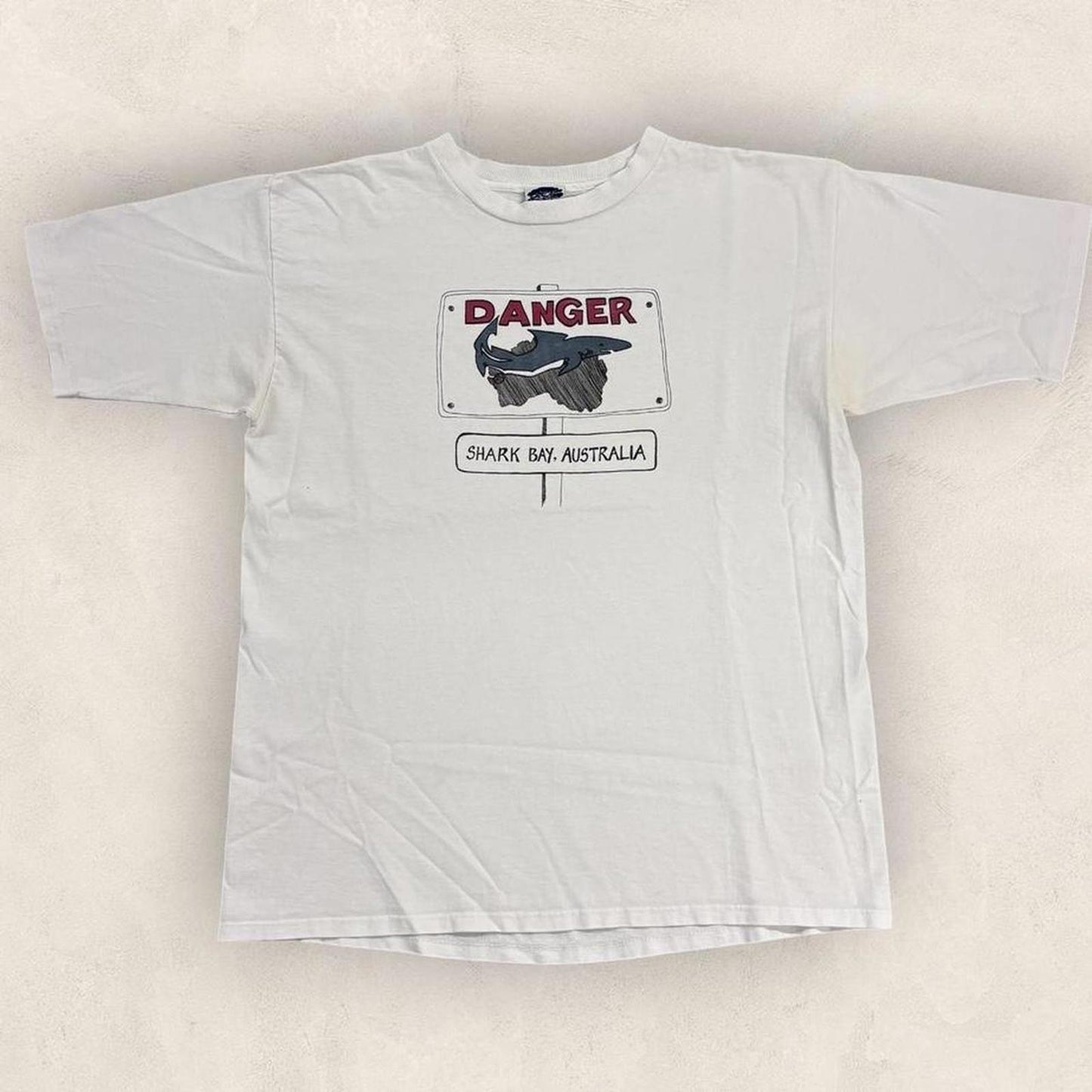 Vintage 90s Shark Bay Western Australia great white souvenir t-shirt