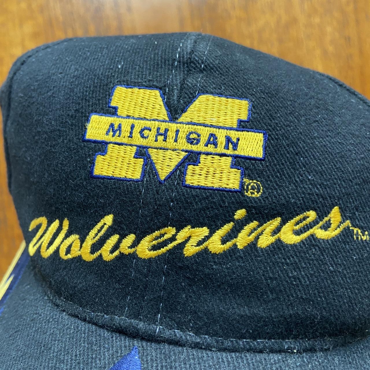 Vintage 90s USA Michigan Wolverines college varsity promotional graphic cap