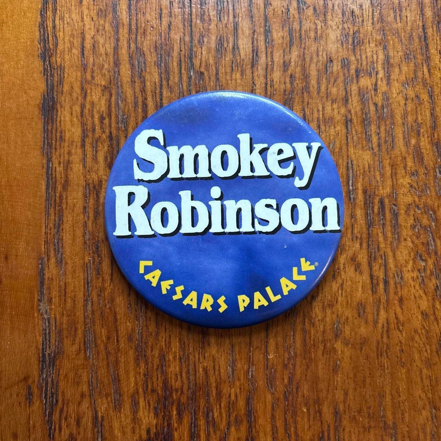 Vintage 90s USA Smokey Robinson Caesars Palace casino hotel Las Vegas pin badge
