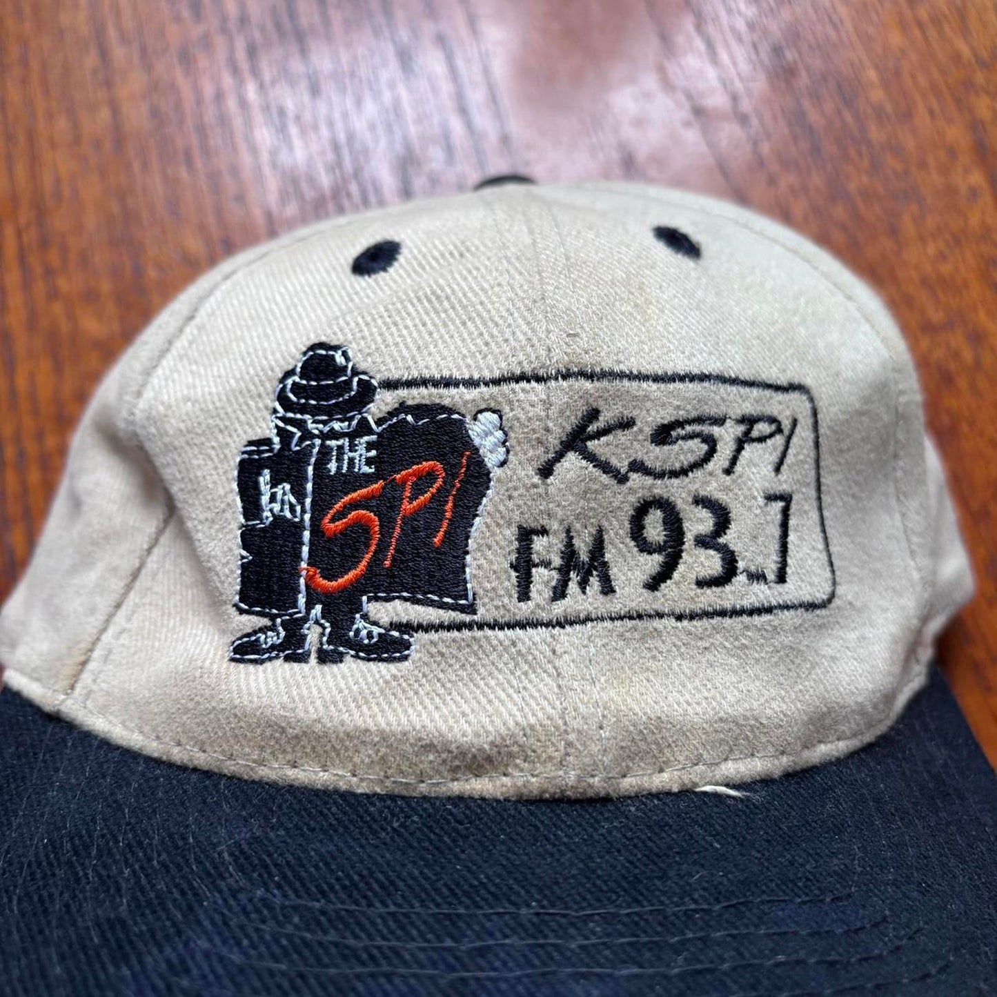 Vintage 90s USA KSPI the spy radio station Oklahoma graphic cap