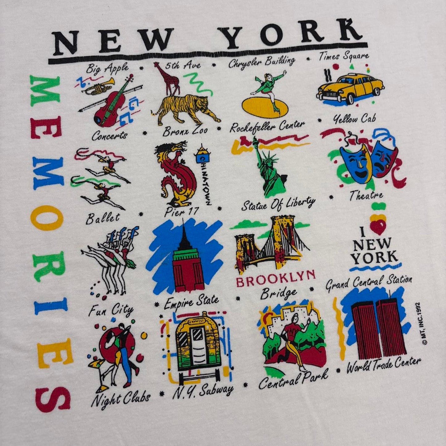 Vintage 90s USA New York City famous landmarks tourist souvenir t-shirt