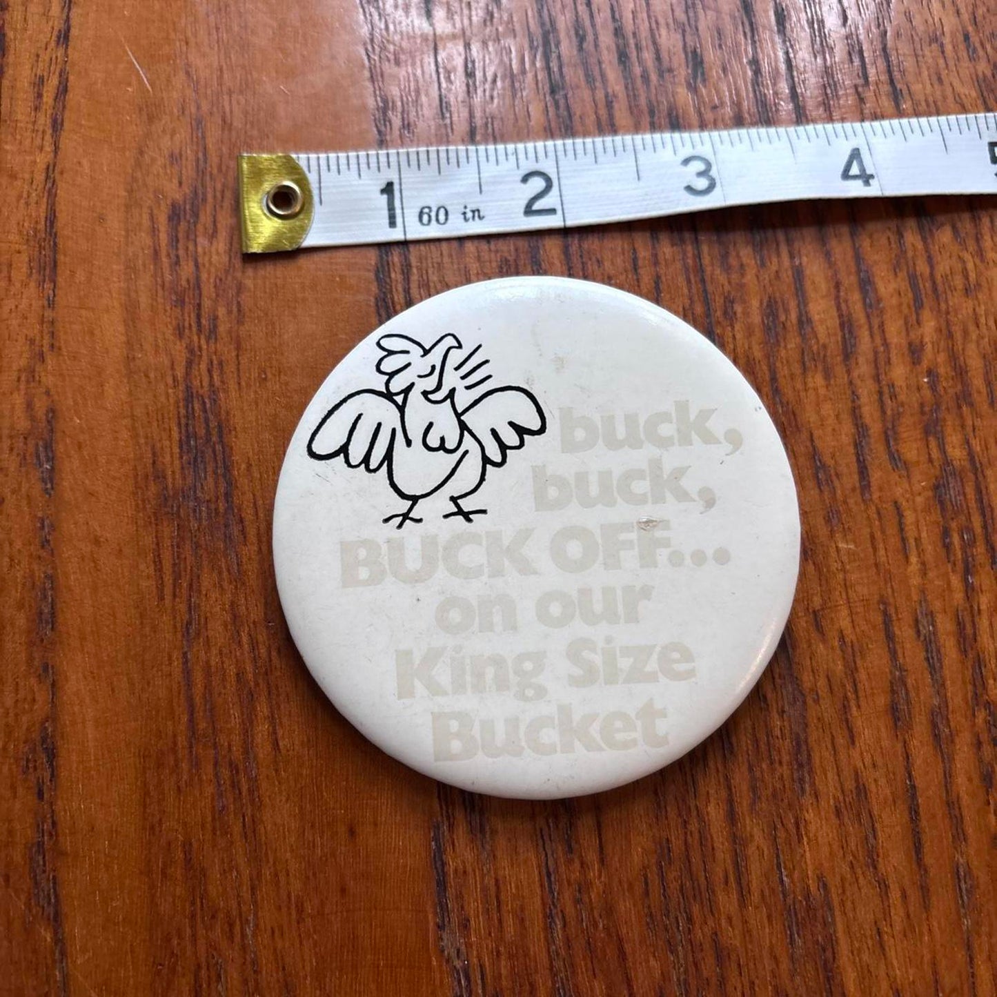 Vintahe 90s USA king size bucket fried chicken pin badge