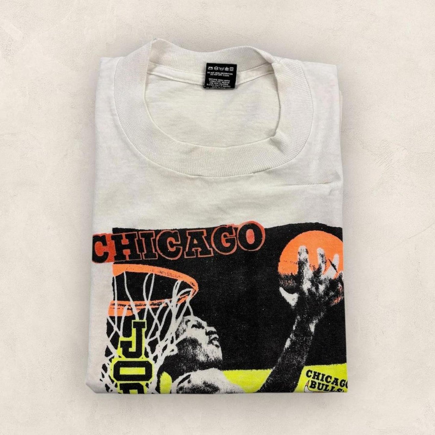 Vintage 90s USA Michael Jordan Chicago Bulls NBA basketball graphic t-shirt