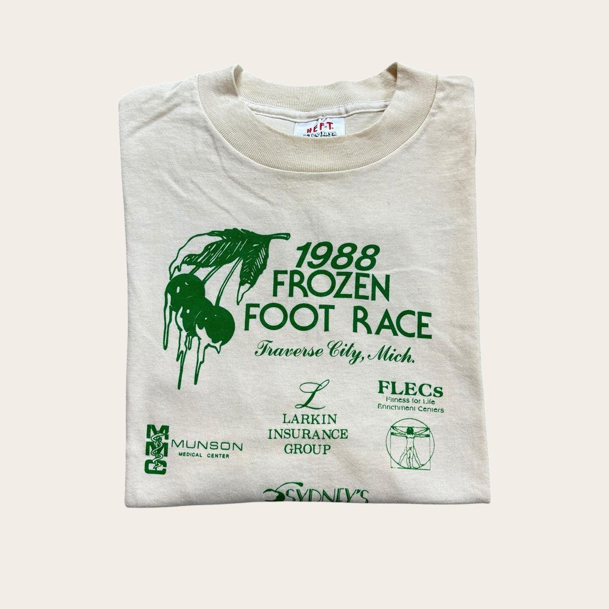Vintage 80s USA frozen foot race Michigan cherry festival running t-shirt
