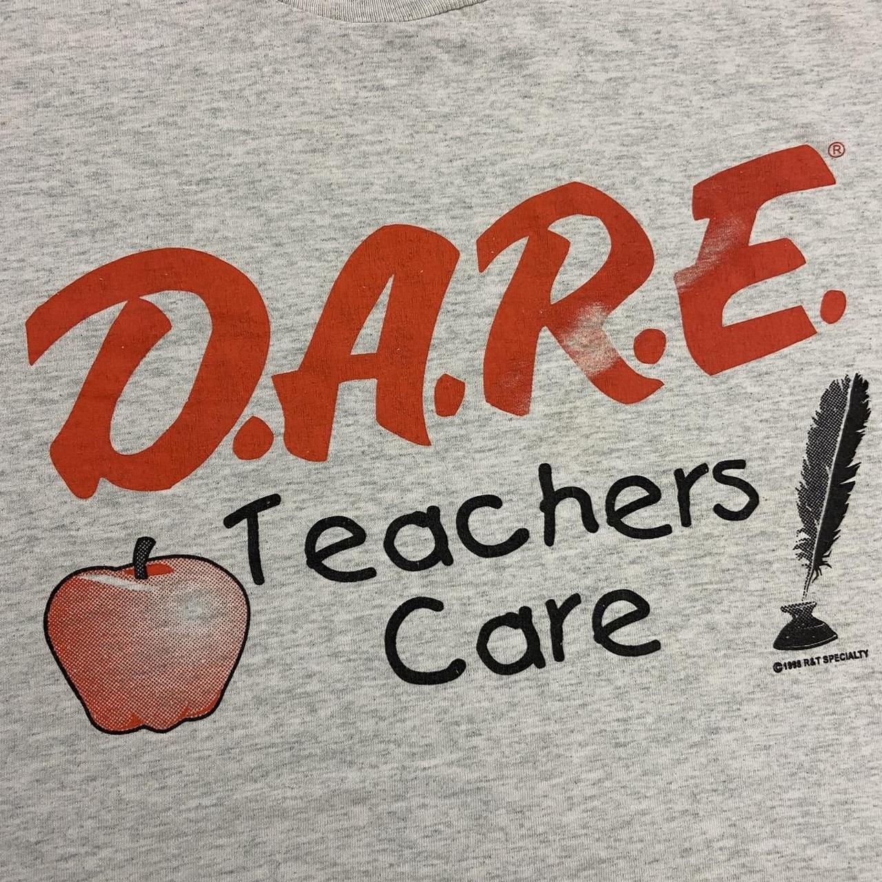 Vintage 90s DARE Teachers Care graphic t-shirt