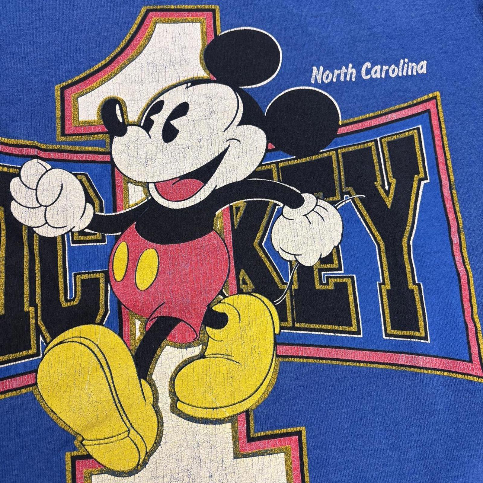Vintage 90s USA Disney Mickey Mouse North Carolina cartoon graphic