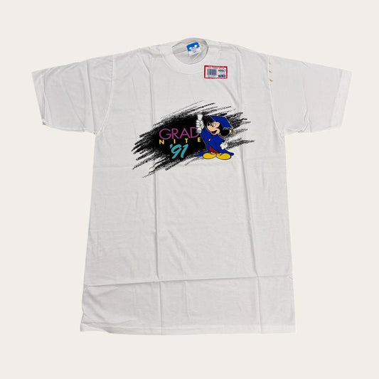 Vintage 90s USA Disney graduation night university varsity Mickey Mouse t-shirt