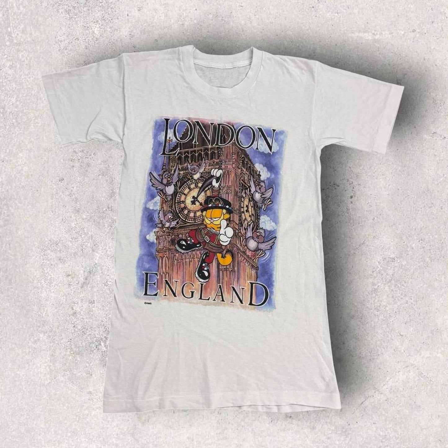 Vintage 90s Garfield in London England Big Ben cartoon comic souvenir t-shirt