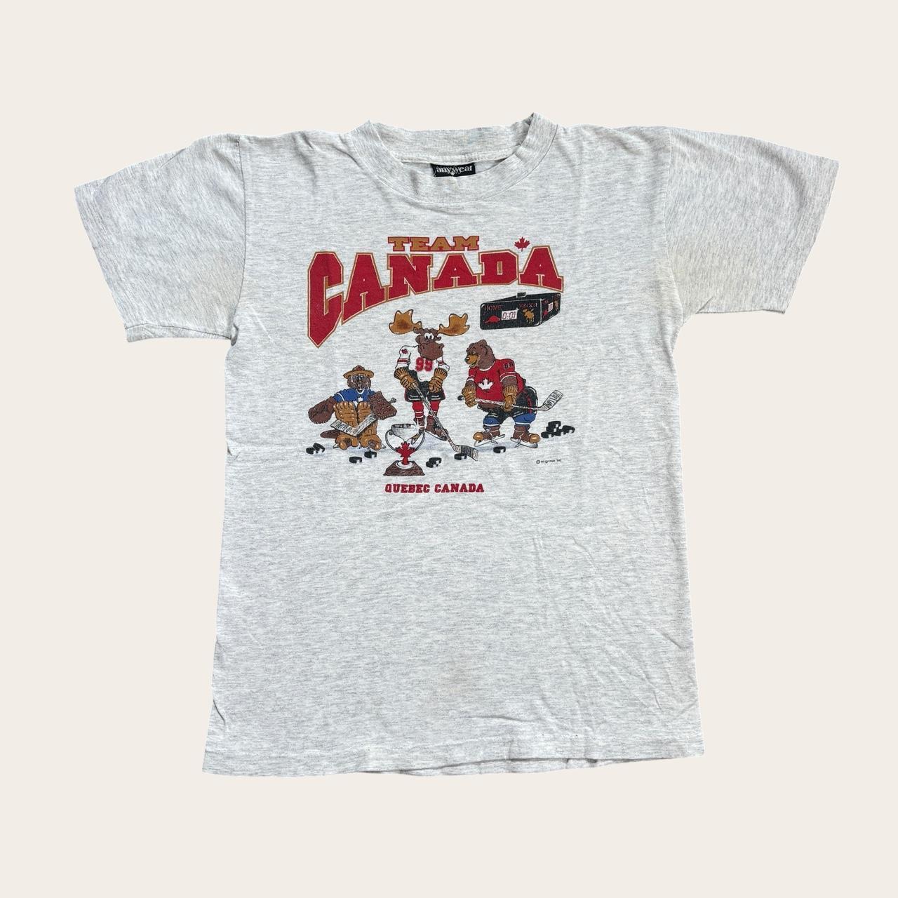 Vintage Team Canada Quebec ice hockey animal t-shirt