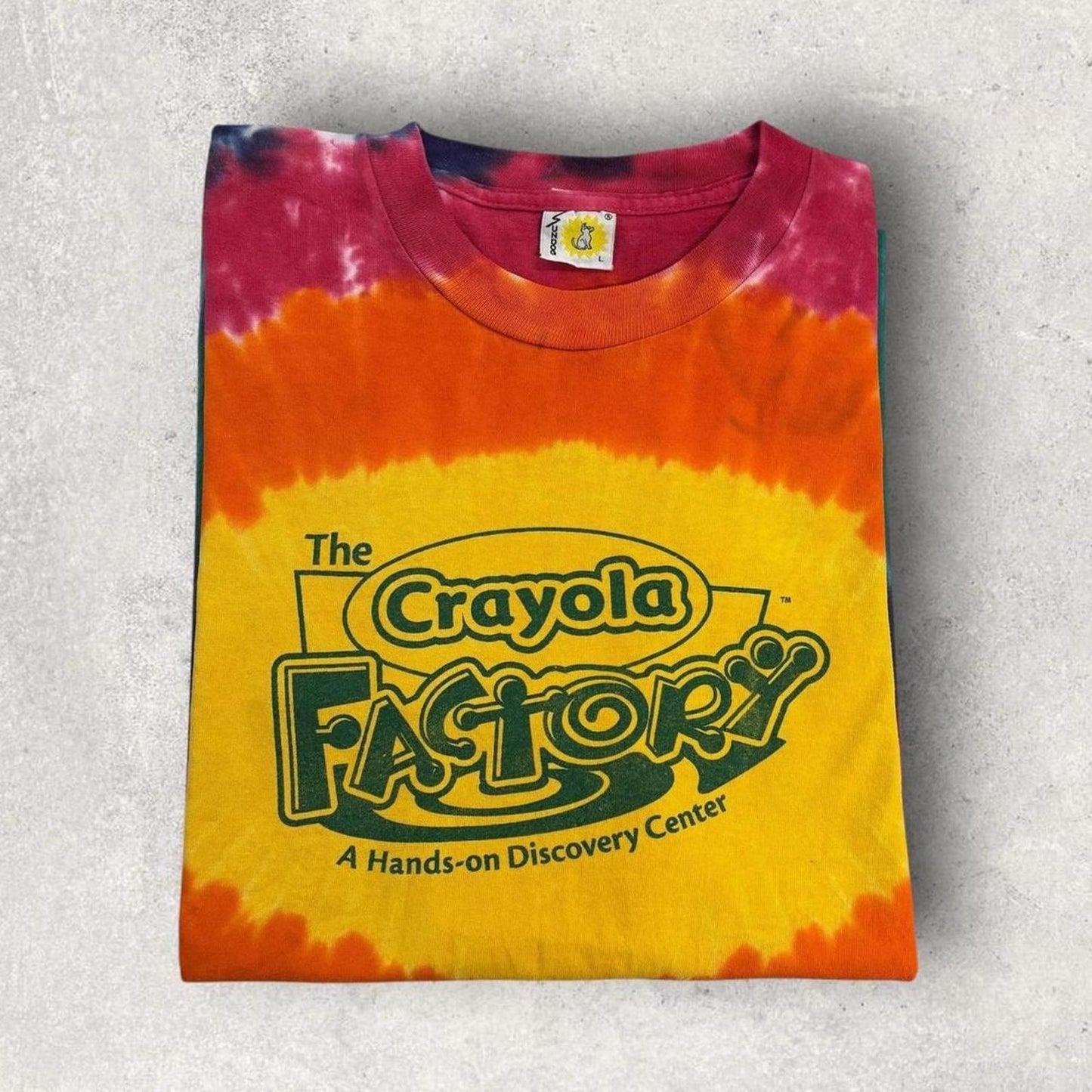 Vintage 90s USA The Crayola Factory experience Pennsylvania tie dye t-shirt