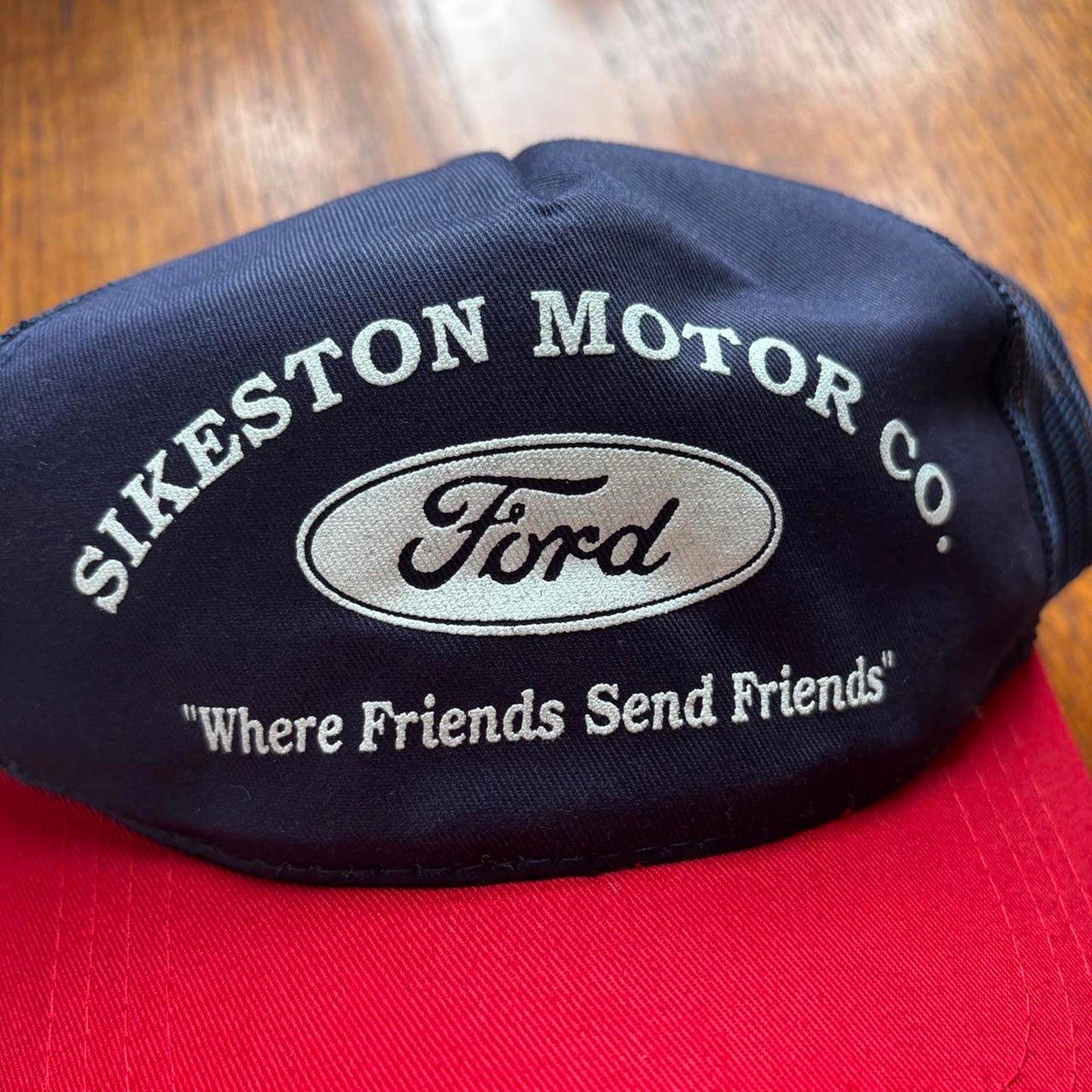Vintage 90s USA Sikestown motor company Ford dealership automobile trucker cap