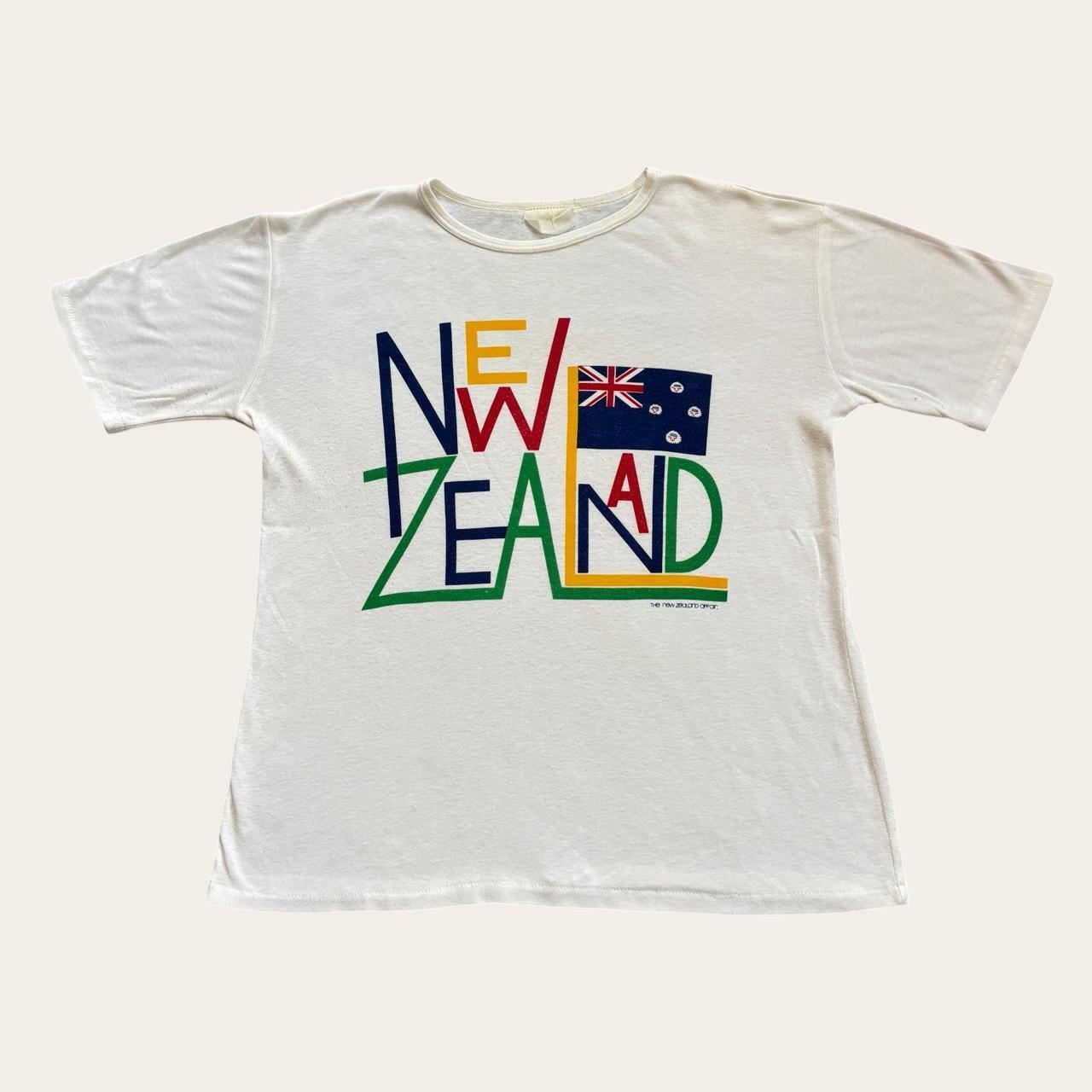 Vintage 90s New Zealand tourist souvenir t-shirt