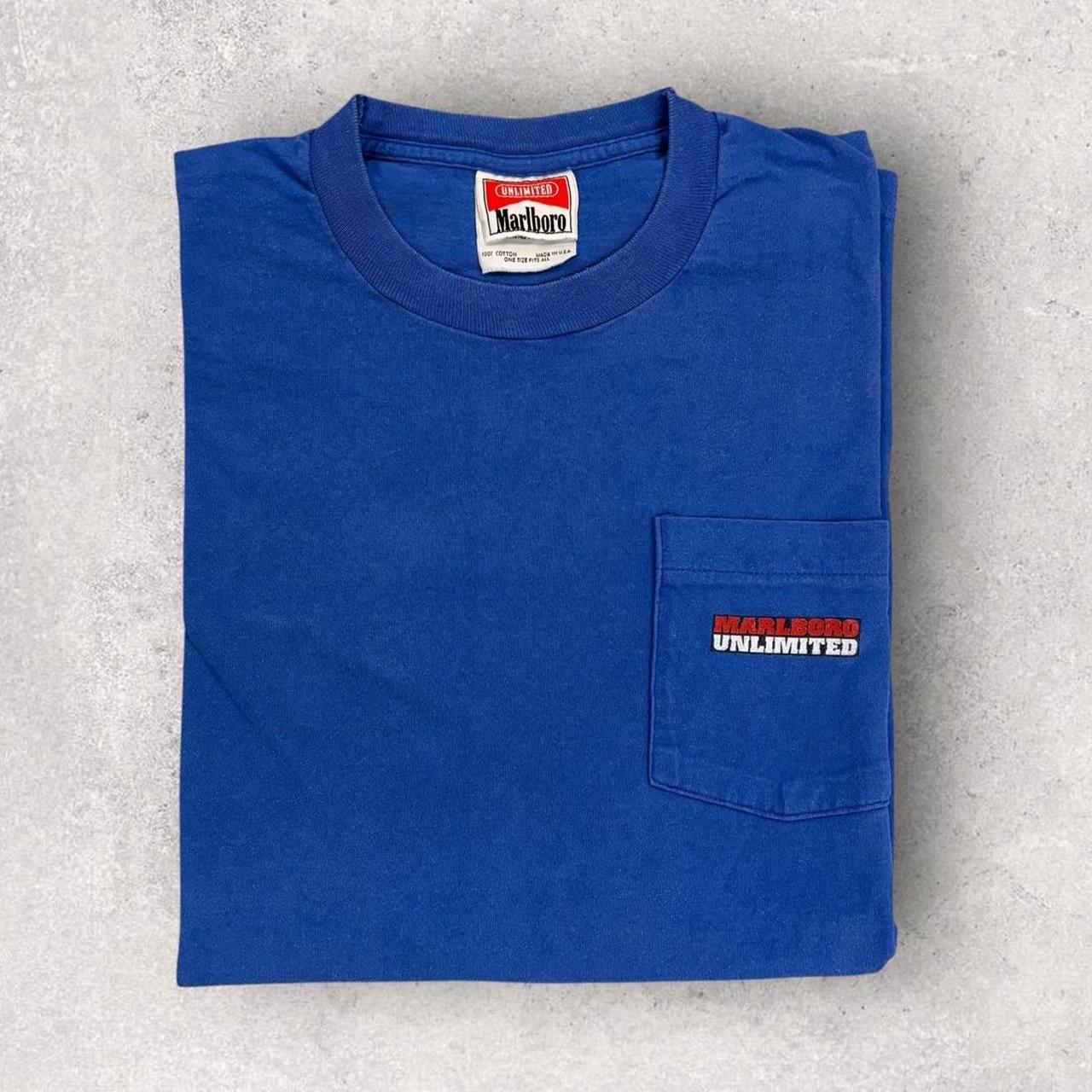 Vintage 90s USA Marlboro cigarettes unlimited wolf howl graphic pocket t-shirt