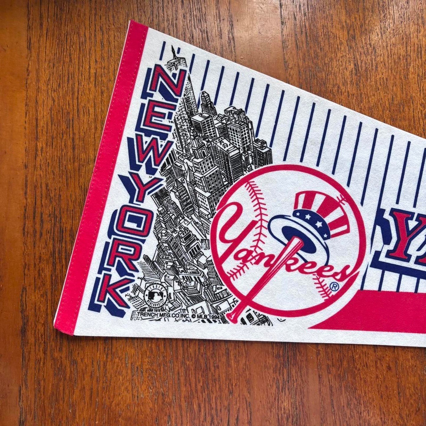 Vintage 90s USA New York Yankees MLB baseball pennant