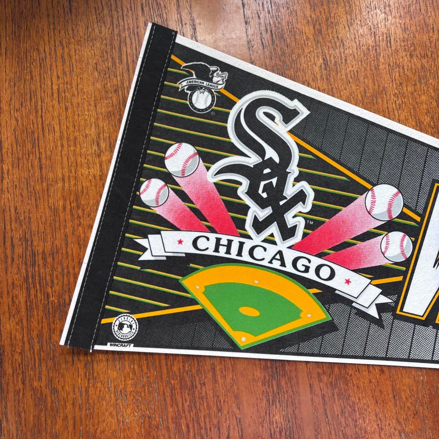 Vintage 90s USA Chicago White Sox MLB baseball pennant