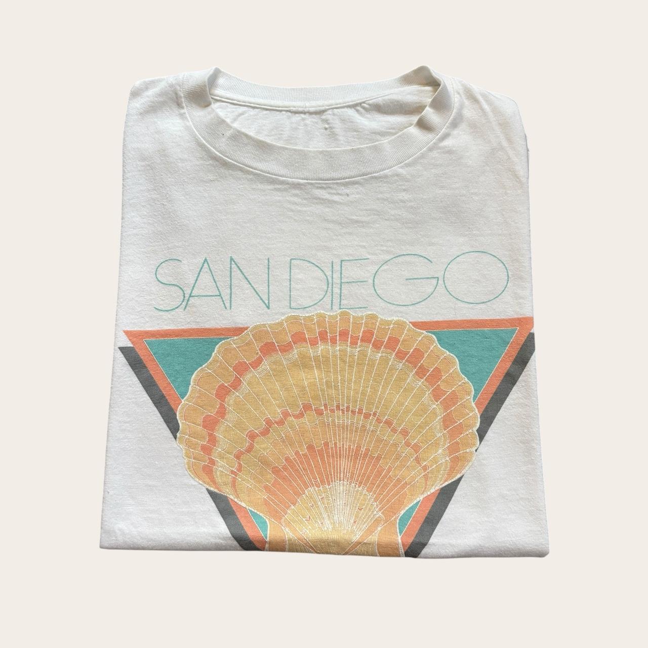 Vintage 90s USA San Diego California sea shell souvenir t-shirt