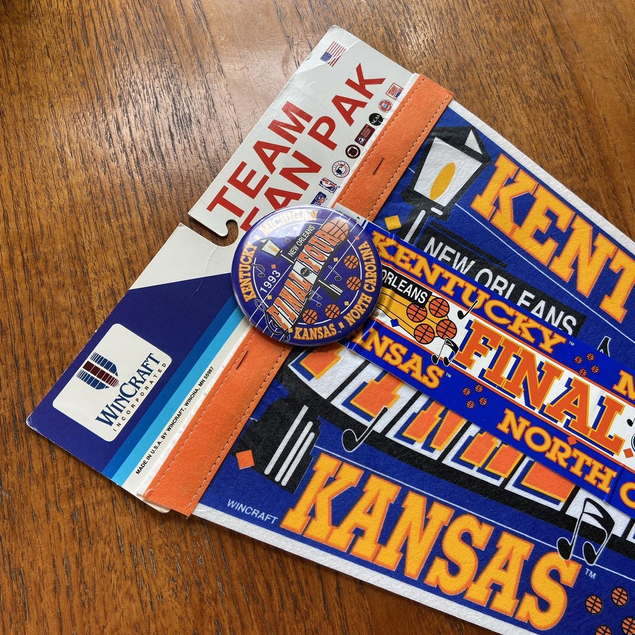 Vintage 90s USA Final Four basketball university varsity New Orleans team pennant