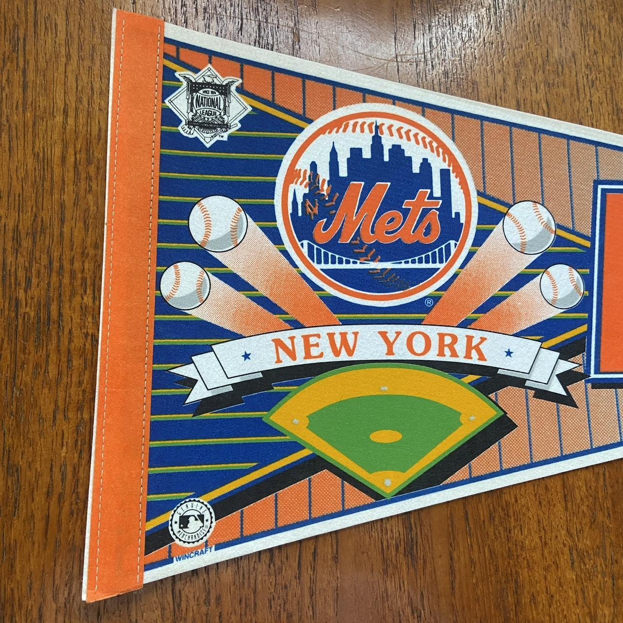 Vintage 90s USA New York Mets Major League Baseball MLB felt pennant