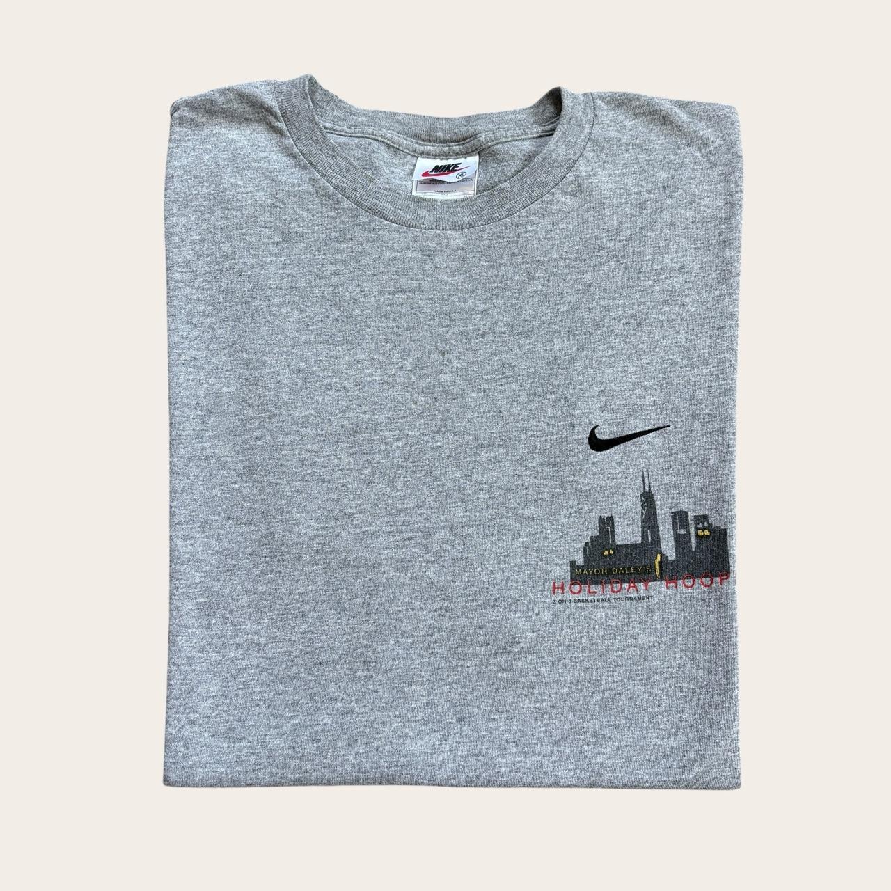 Vintage Nike holiday hoops Chicago basketball tournament t-shirt